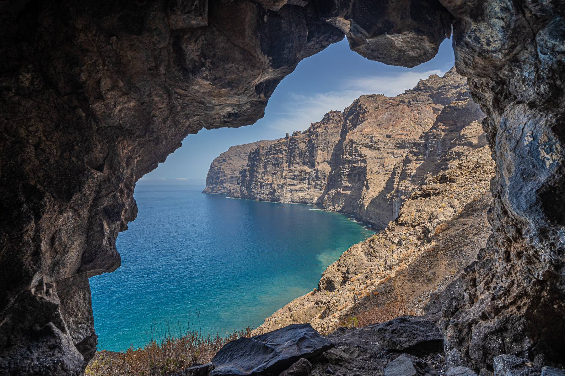 Höhle mit Meerblick