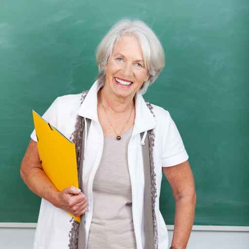 Lehrerin 1 ältere Frau